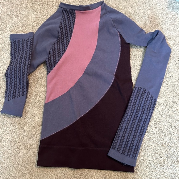 Free People Movement color block pink and purple top size XS/S - Picture 1 of 5
